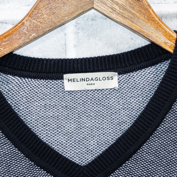 MELINDA GLOSS Paris Men's Vneck Pullover Sweater in blue knitt size Large - Picture 2 of 7